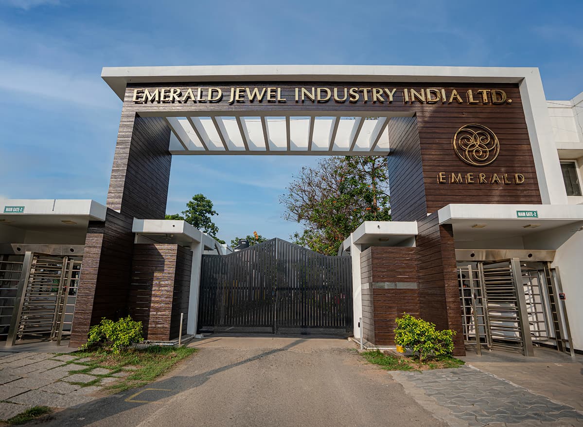 Emerald Industry Banner